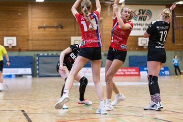 Bild 145 - wBJ SV Henstedt Ulzburg - HSG Holstein Kiel/Kronshagen : Ergebnis: 30:28
